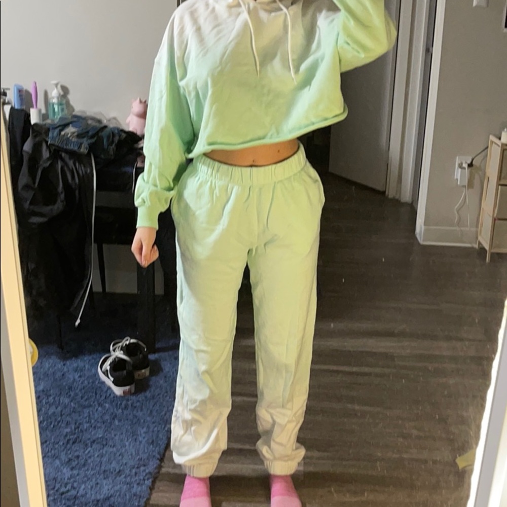 mint sweatsuit